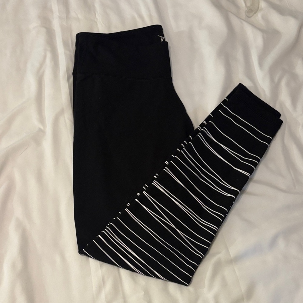 Old Navy Black Leggings with White Stripes